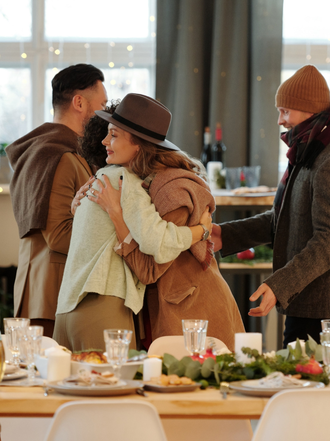 Paloma 12 Web Odnosi Med Prazniki 02