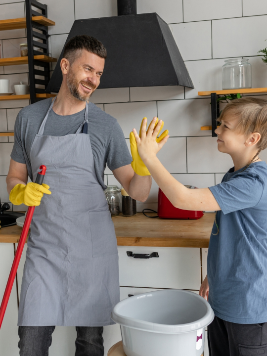 Paloma 04 Web Otroci In Hisna Opravila 01